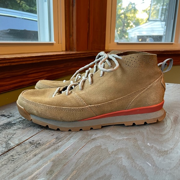 The North Face Other - The North Face tan suede chukka boots | size 9